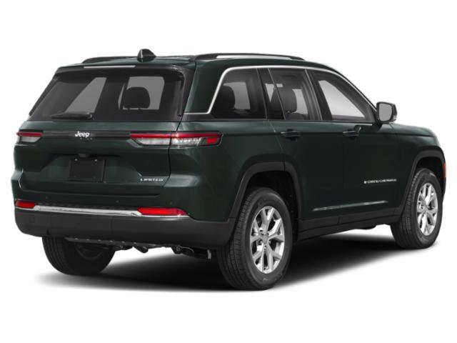 Used 2024 Rocky Mountain Pearlcoat Jeep Limited image 2