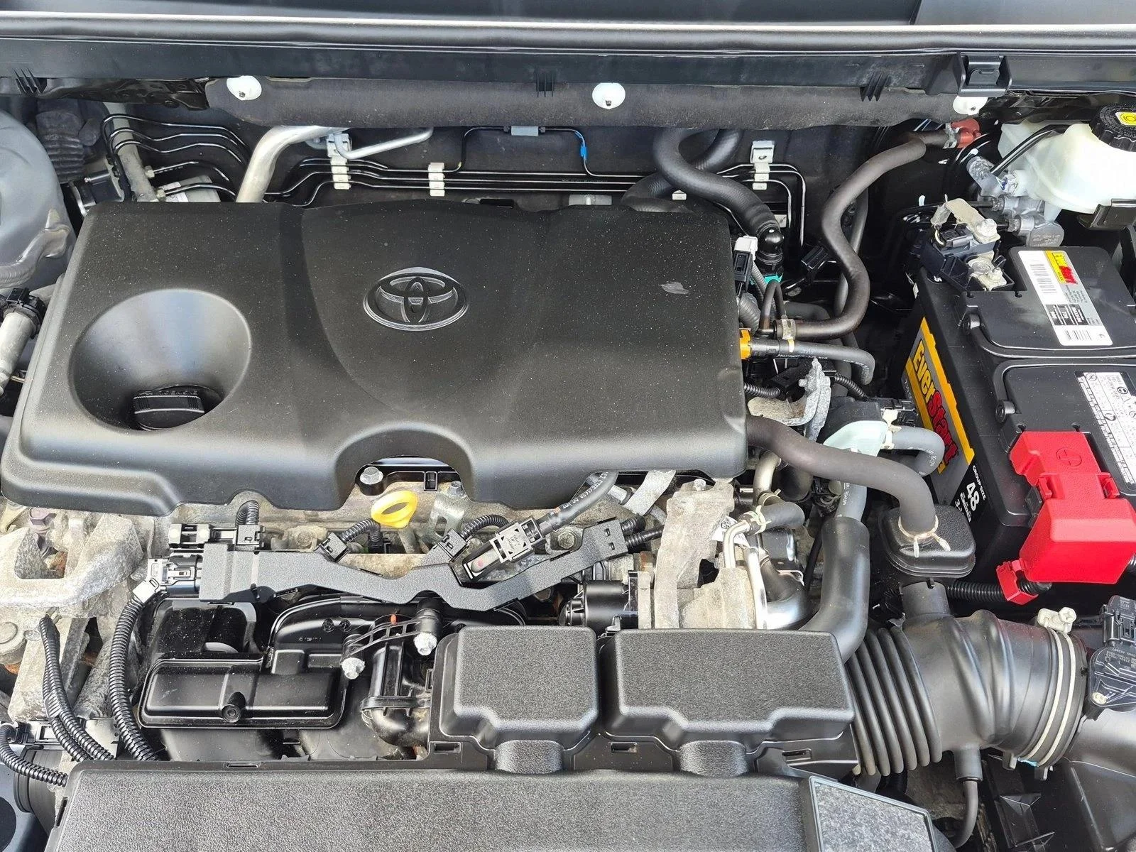 Used 2021 Silver Sky Metallic Toyota XLE Premium image 21