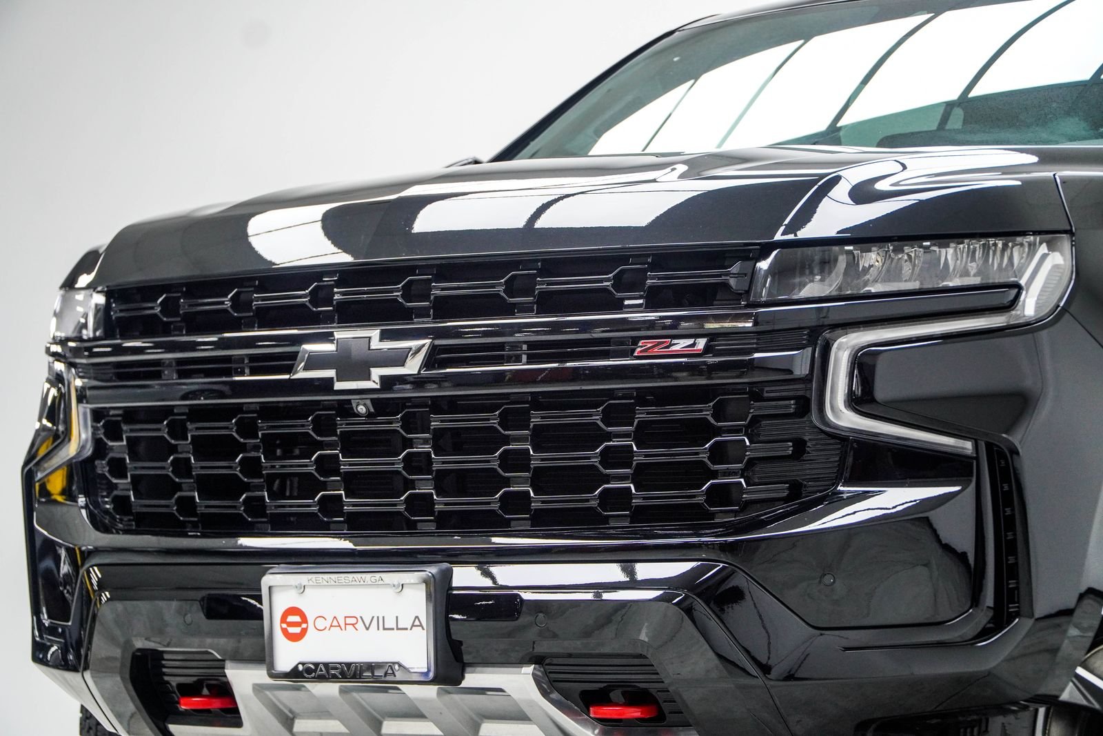 Used 2023 Black Chevrolet Z71 image 2