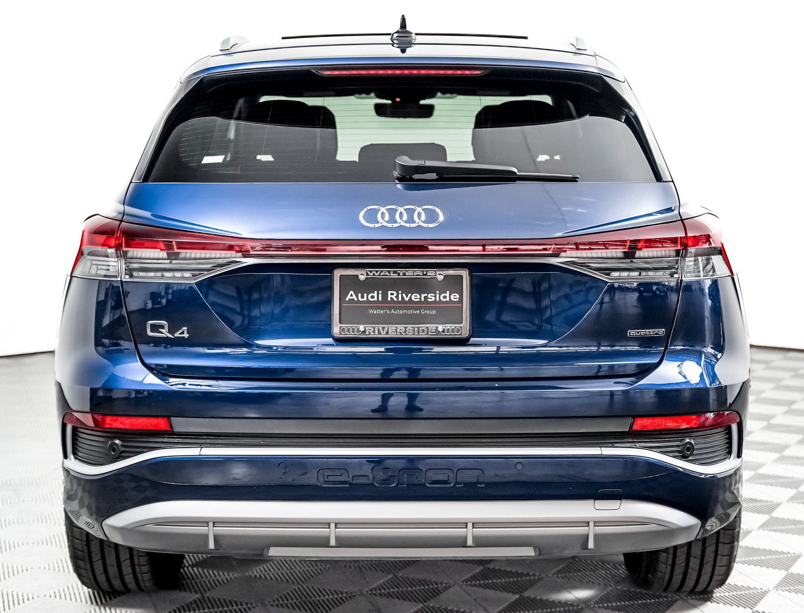 Used 2025 Navarra Blue Audi Premium image 6