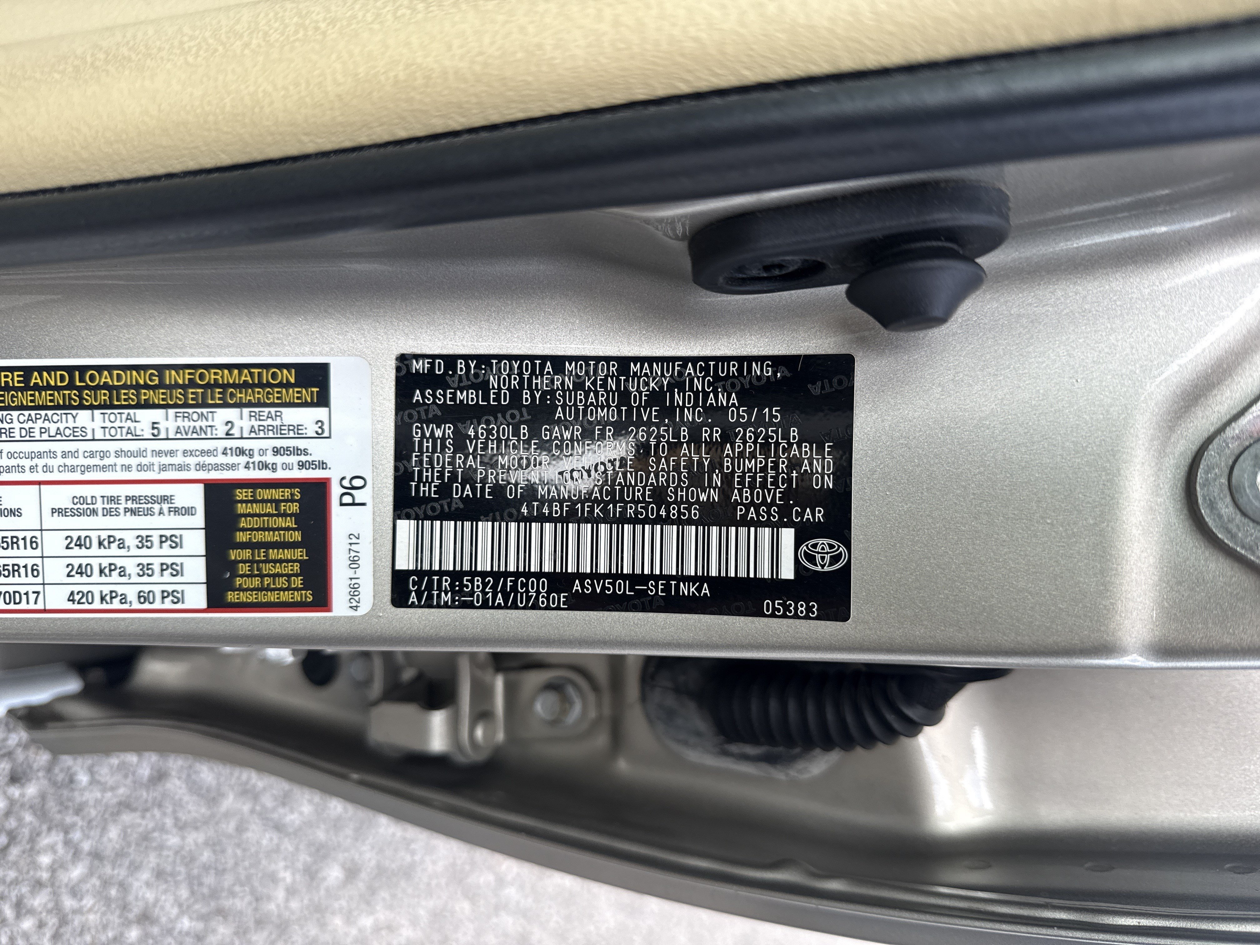 Used 2015 Gold Toyota LE image 29