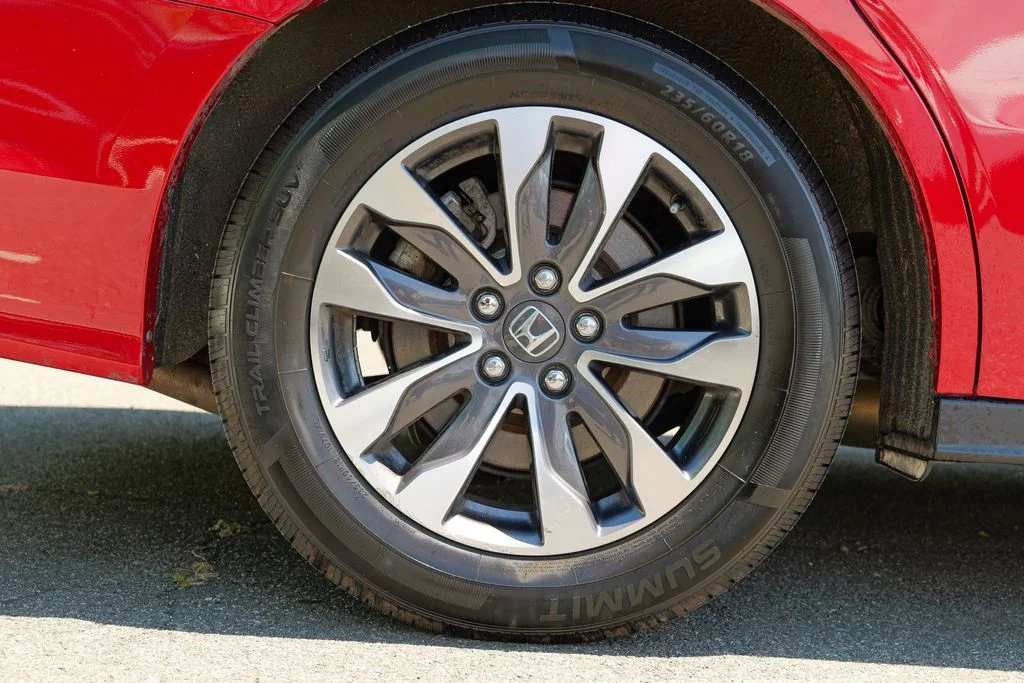 Used 2023 Red Honda EX-L image 13