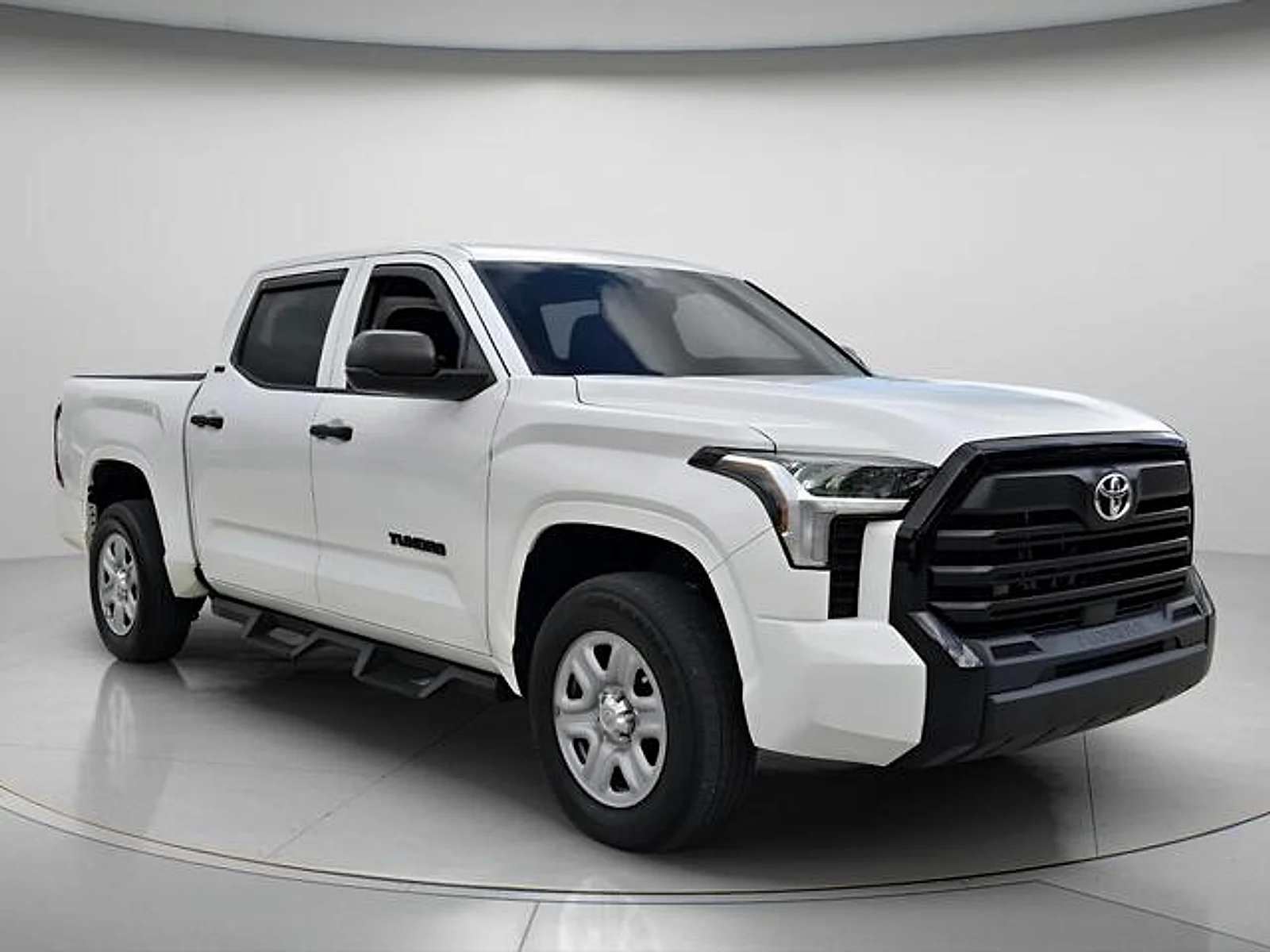 Used 2023  Toyota SR image 8