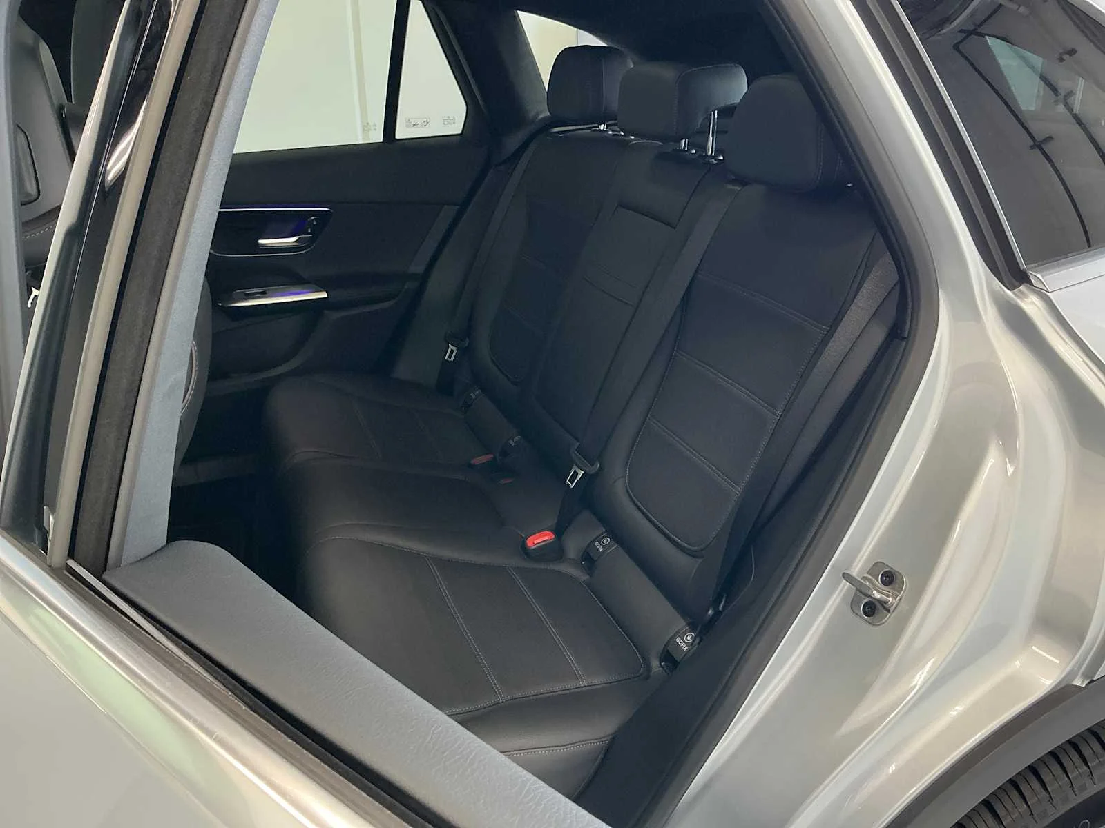 Certified Used 2026 Cirrus Silver Metallic Mercedes-Benz GLC 300 image 24