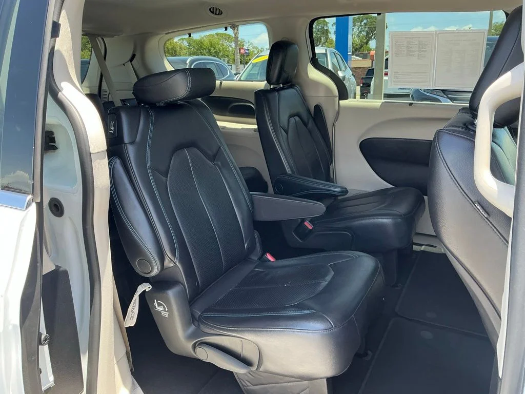Used 2021 White Chrysler Touring L image 15