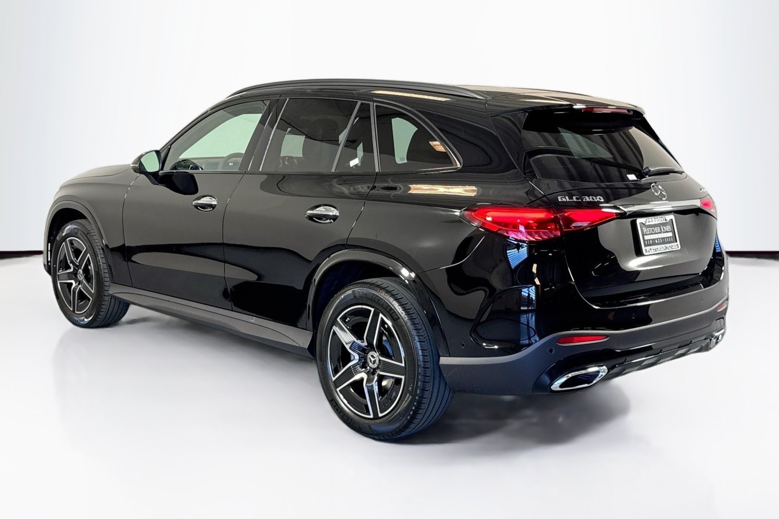 New 2026 Black Mercedes-Benz GLC 300 image 7
