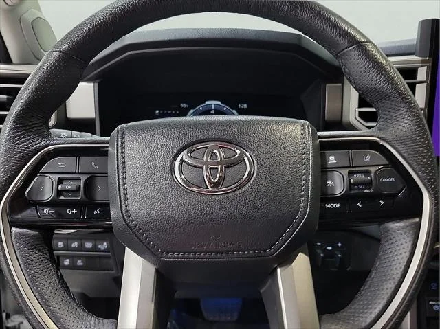 Certified Used 2024 WIND CHILL PEARL Toyota  image 20