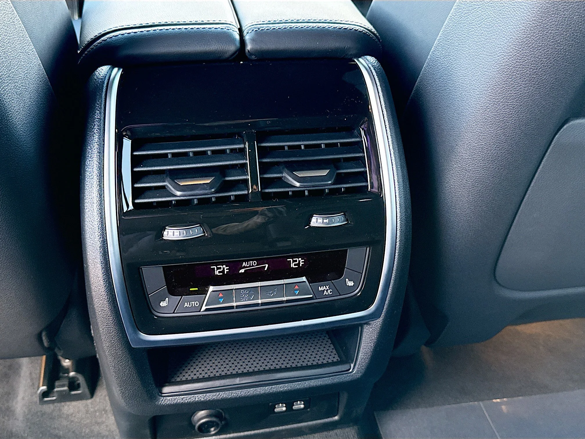 New 2026 Black Sapphire Metallic BMW ALPINA XB7 image 21