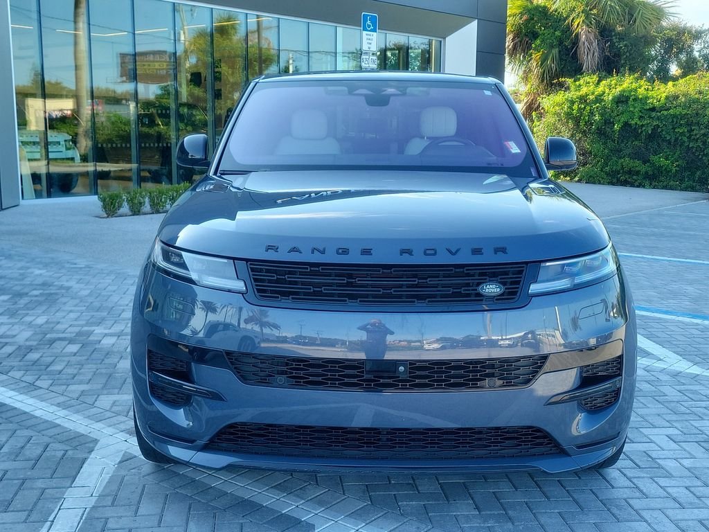Certified Used 2023 Blue Land Rover SE Dynamic image 8