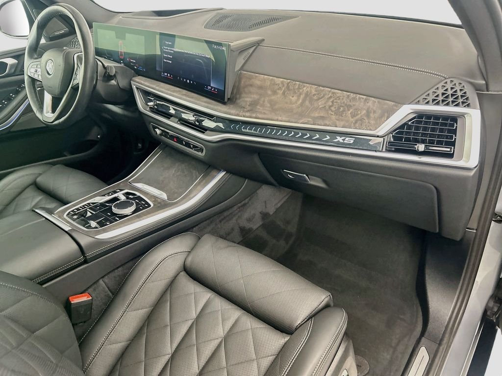 2026 BMW X5 50e - Photo 16