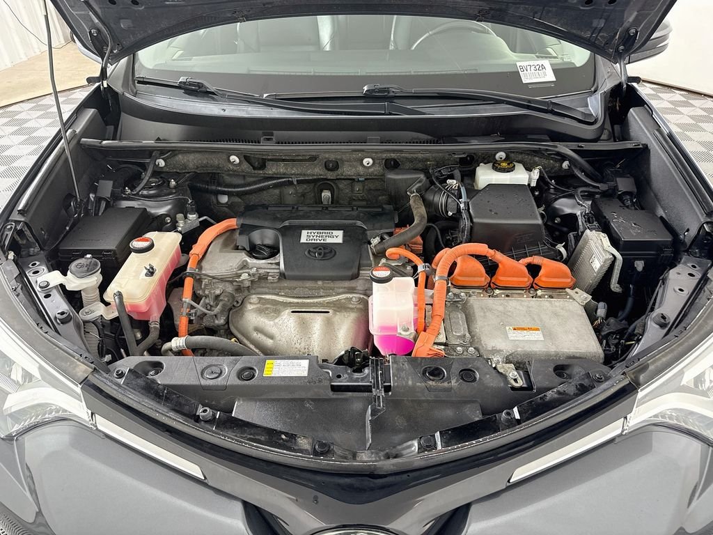 Used 2016 Gray Toyota Limited image 30