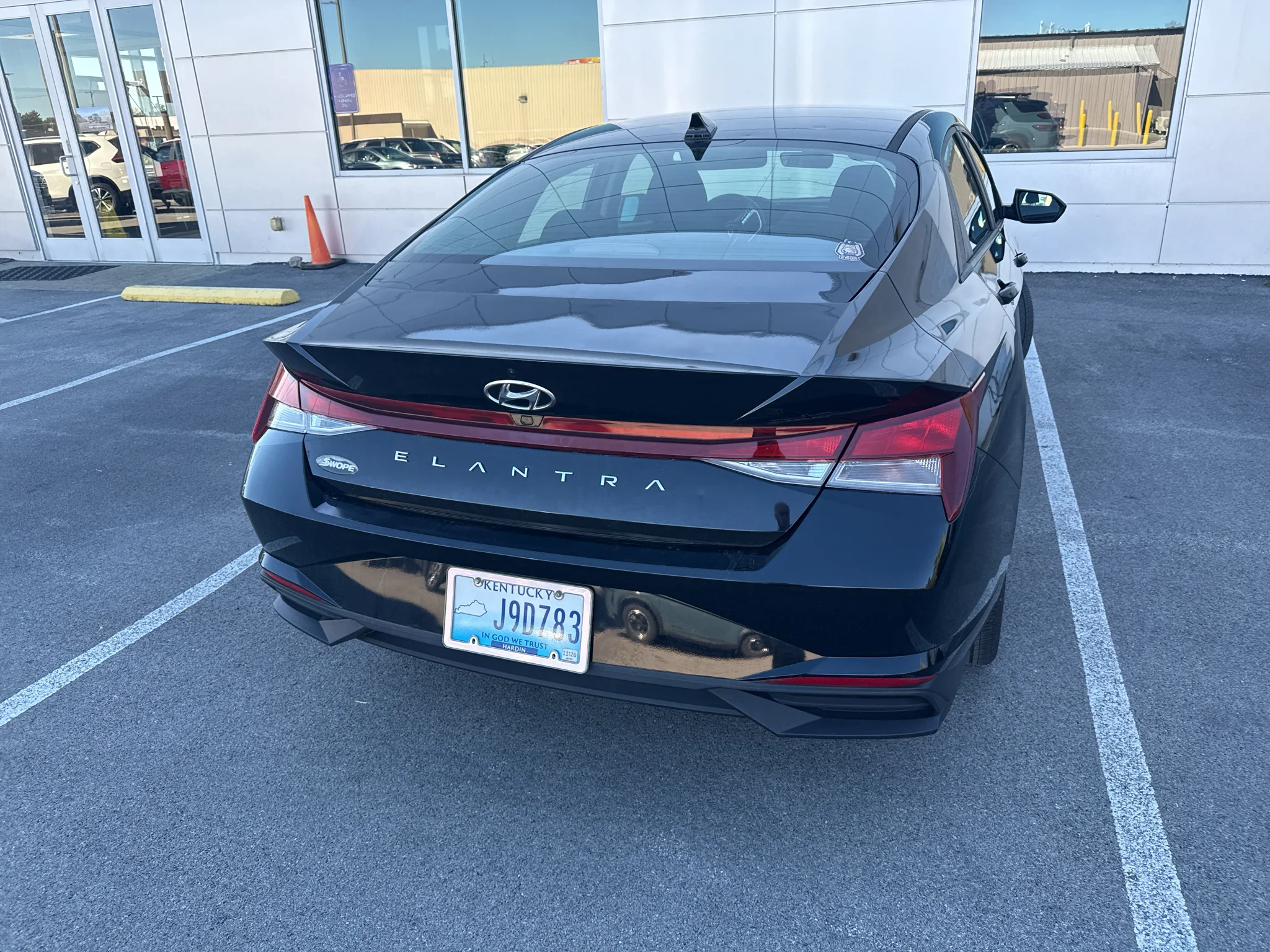 Used 2023 Onyx Black Hyundai SEL image 6