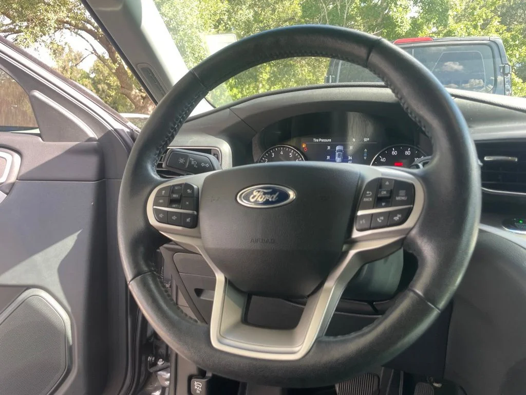 Certified Used 2021 Gray Metallic Ford XLT image 12