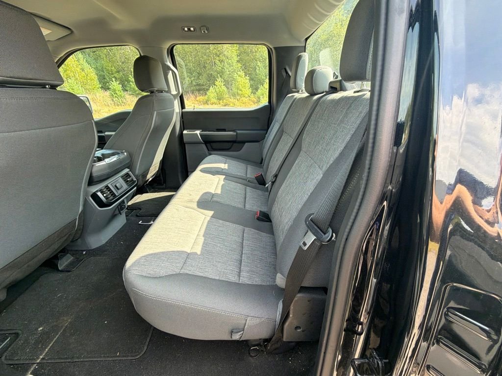 Used 2023 Black Metallic Ford XL image 5