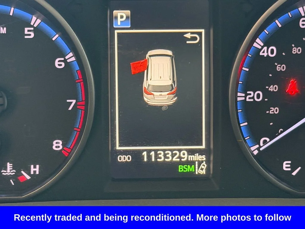 Used 2018 Black Toyota XLE image 21
