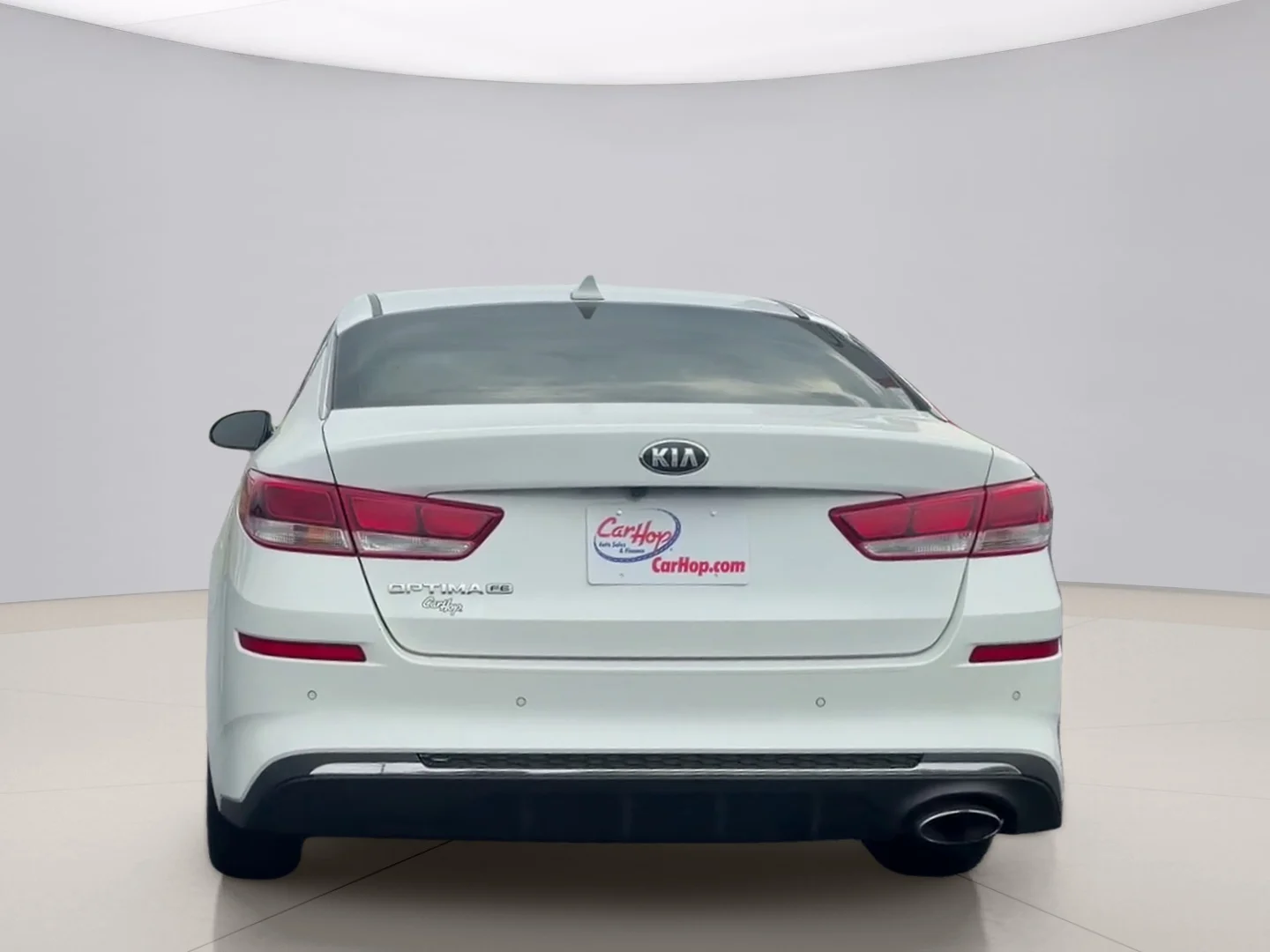 Used 2019 White Kia LX image 4