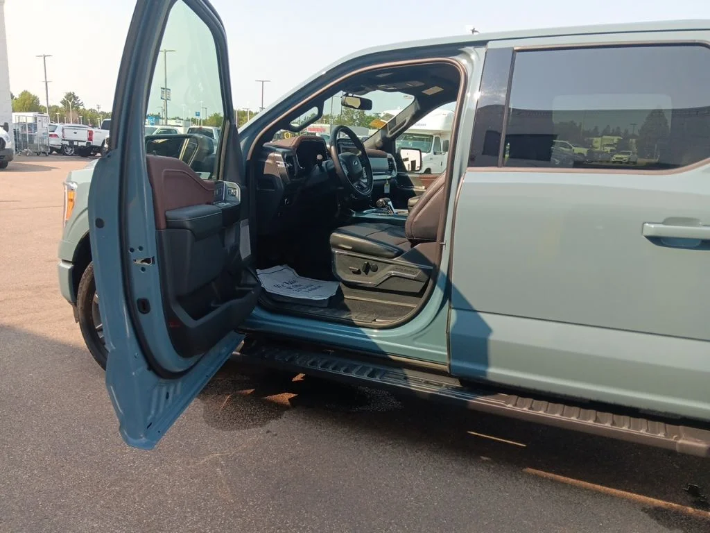 Used 2023 Blue Ford Lariat image 13
