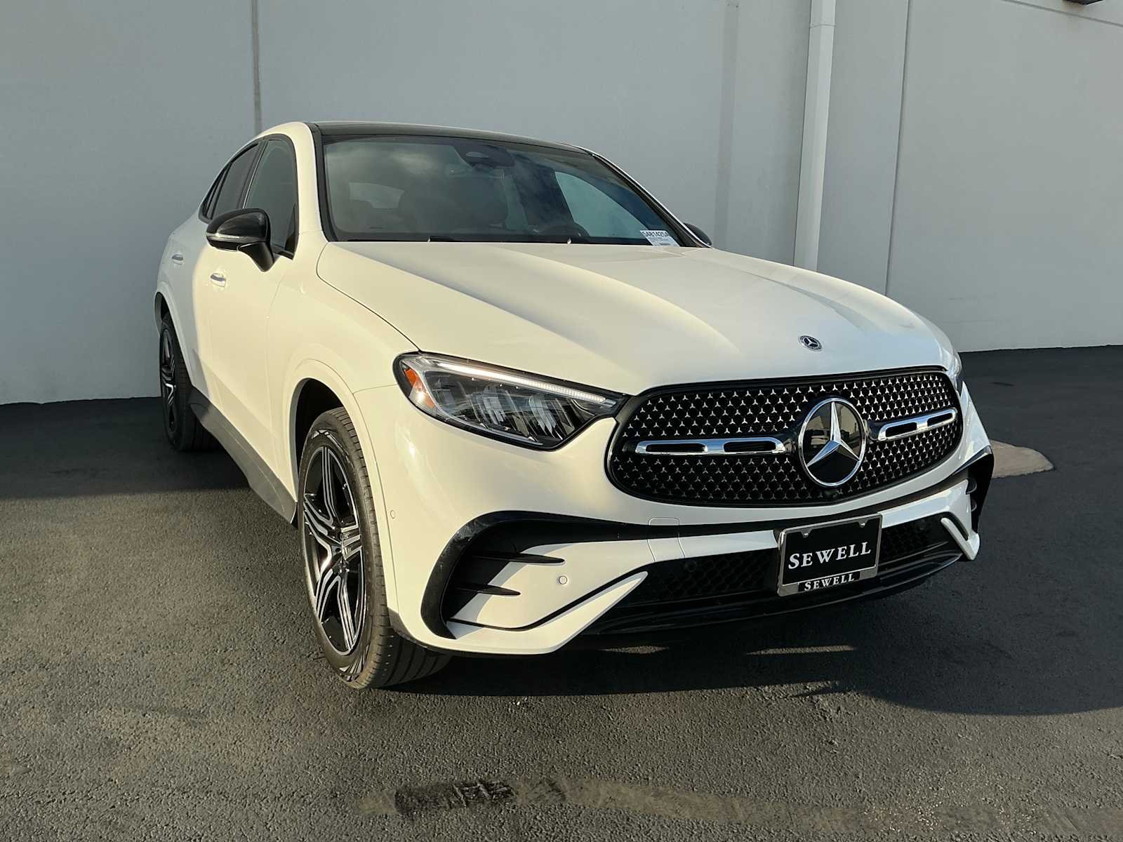 Certified Used 2026 Polar White Mercedes-Benz GLC 300 image 3