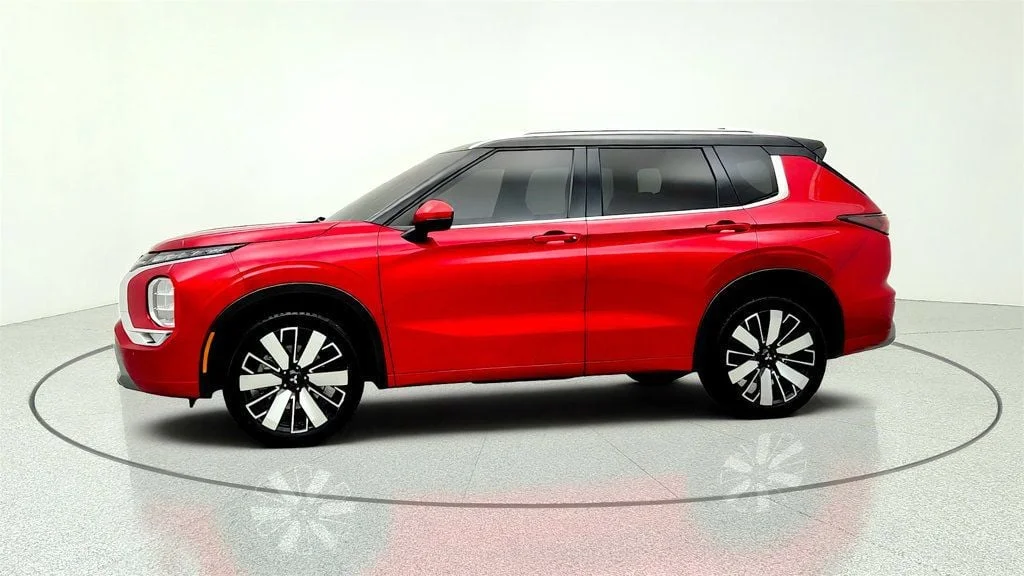 Used 2025 Red Diamond/Black Roof Mitsubishi SEL w/ Premium Package image 8