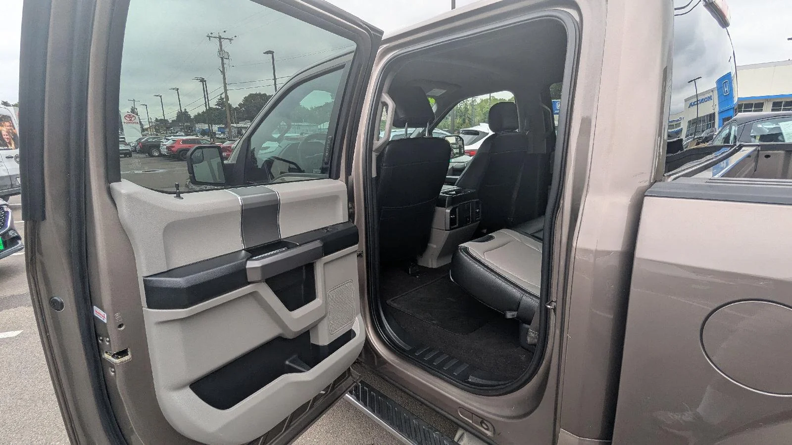 2020 Ford F-150 XLT - Photo 10