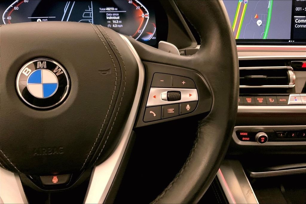 Used 2022 Black Sapphire Metallic BMW  image 19