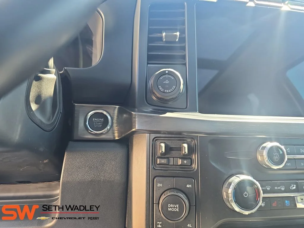 Used 2024 White Ford LARIAT image 18