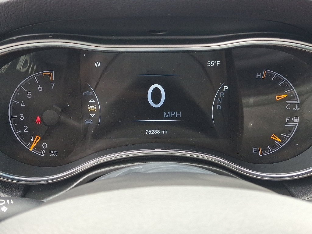 Used 2022 White Jeep Limited image 22