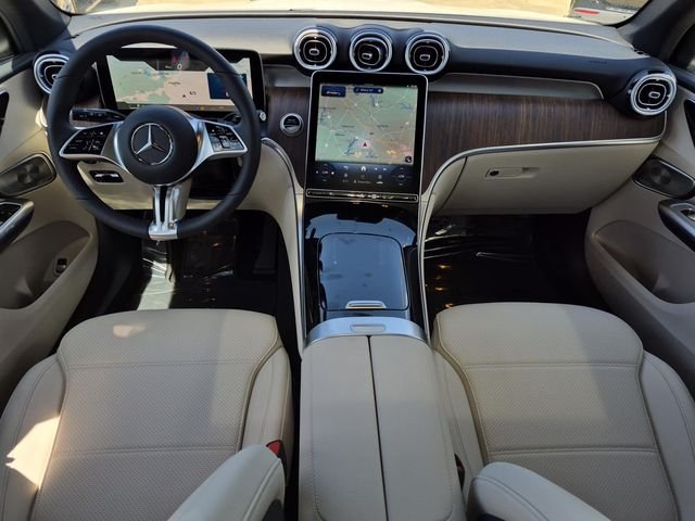 New 2027 Polar White Mercedes-Benz GLC 300 image 21