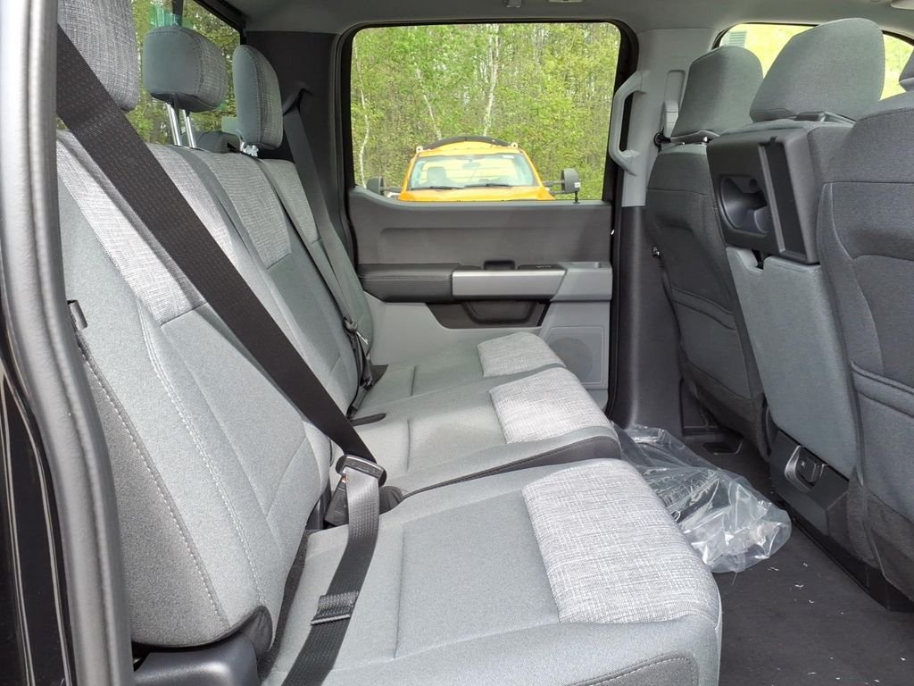 New 2026 Agate Black Metallic Ford F-250® XLT image 13