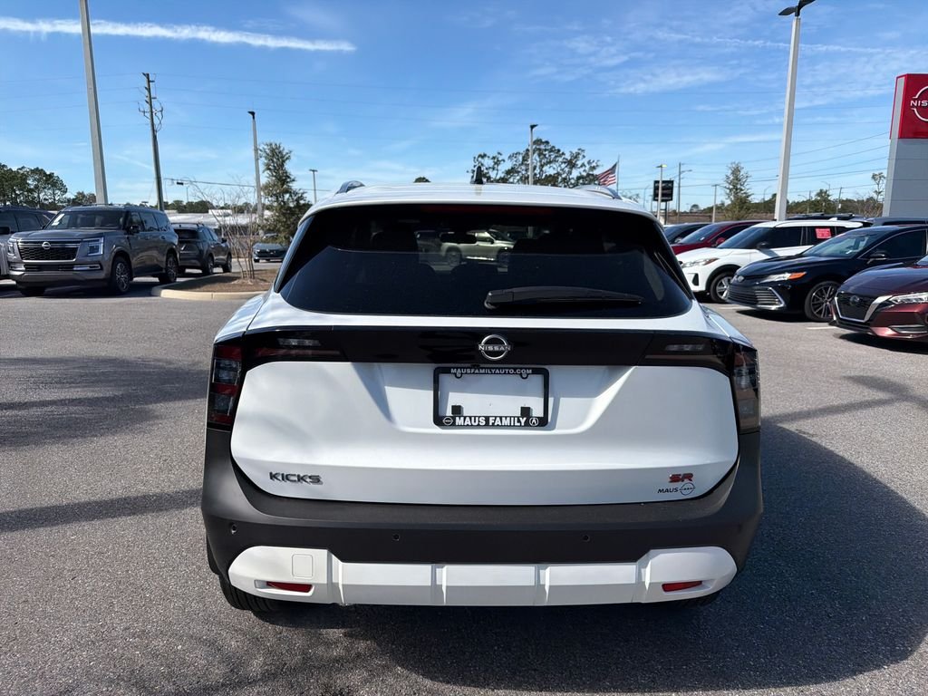New 2026 Nissan Kicks SR 4D Sport Utility