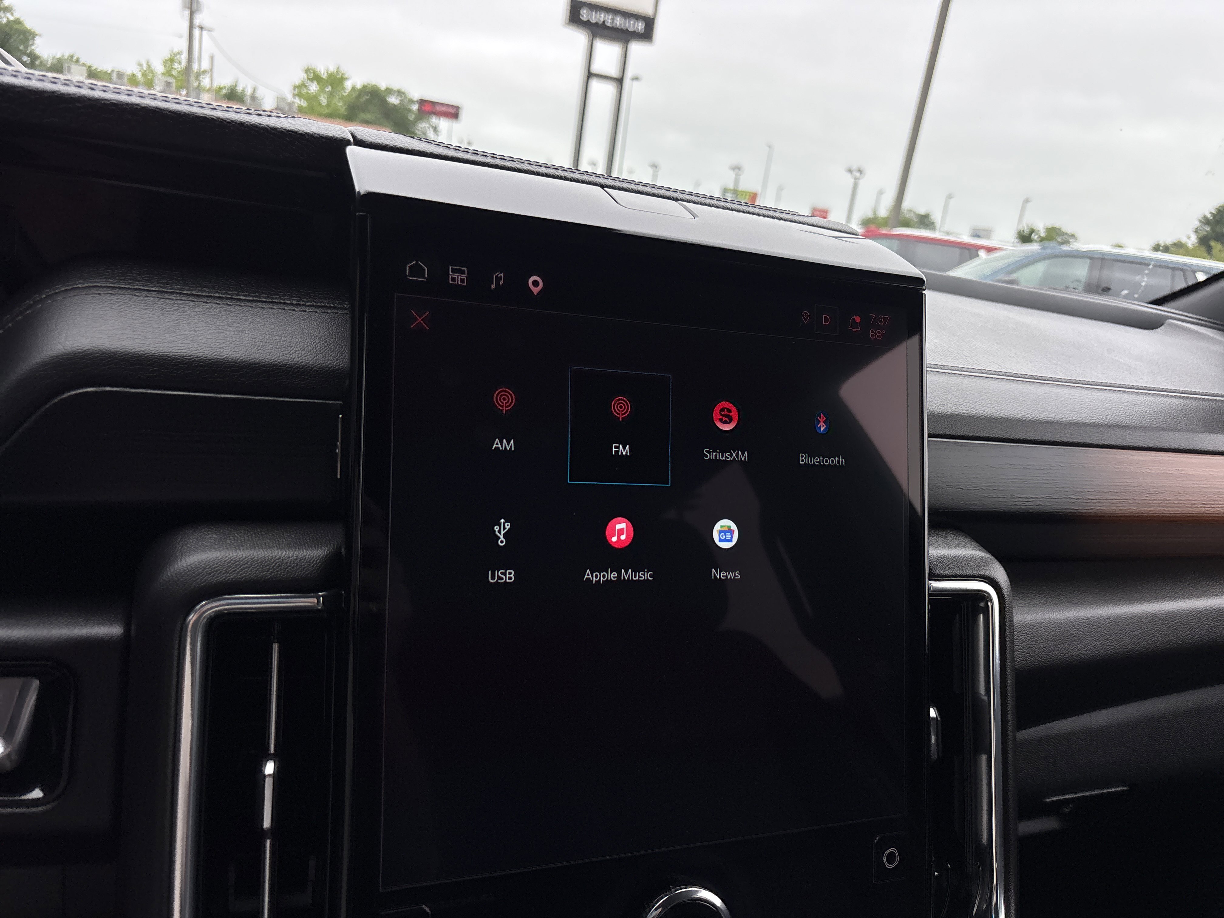Used 2025 Summit White GMC Denali image 36