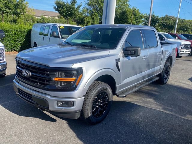 New 2026 Silver Ford XLT image 3