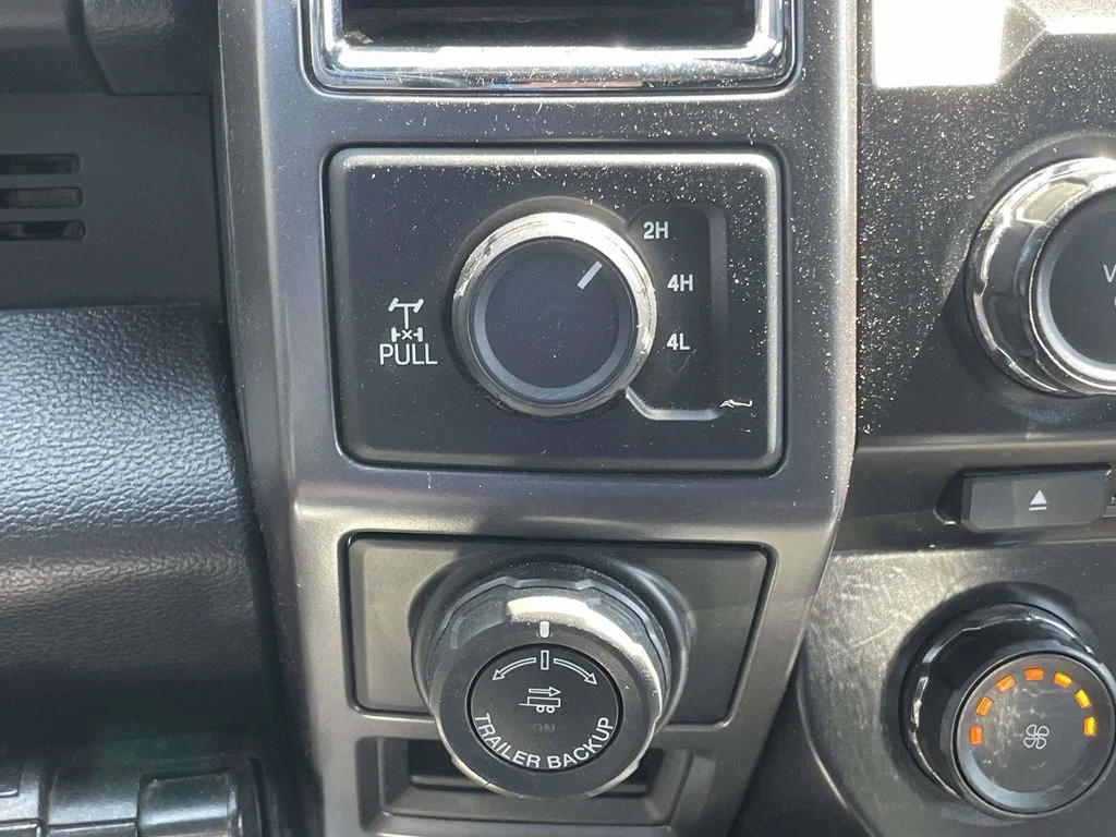 Used 2016 Black Ford XLT image 24
