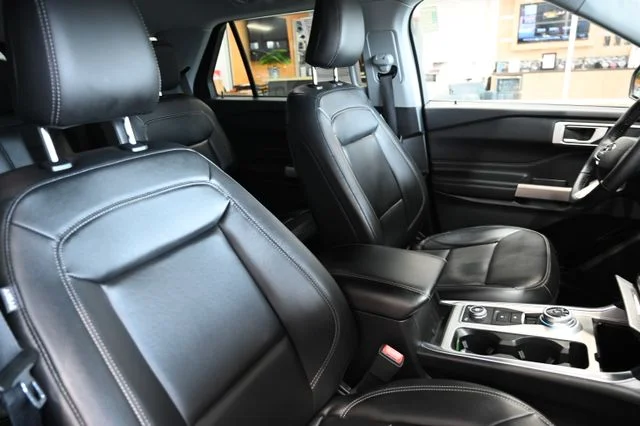 Used 2022 Black Ford XLT image 8