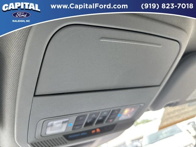 Used 2023 Red Ford XLT image 33