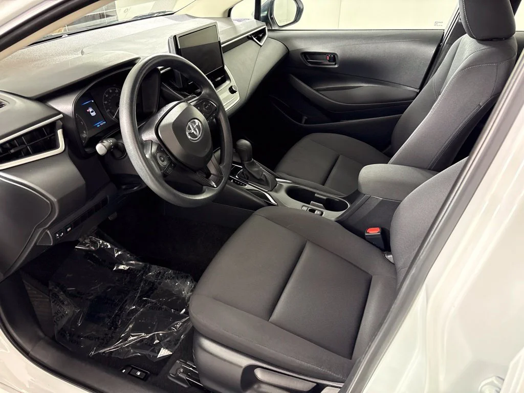 Used 2024 White Toyota LE image 25