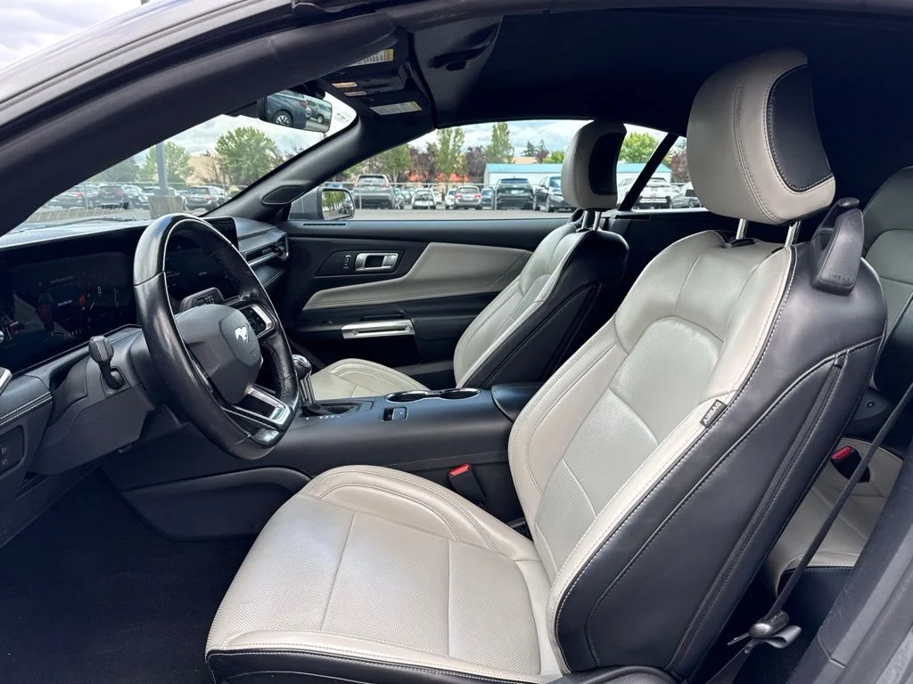 Used 2024 Carbonized Gray Metallic Ford EcoBoost Premium image 9
