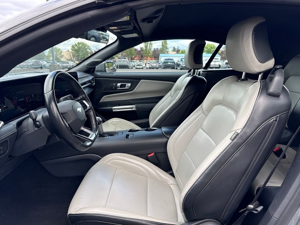 Used 2024 Carbonized Gray Metallic Ford EcoBoost Premium image 9