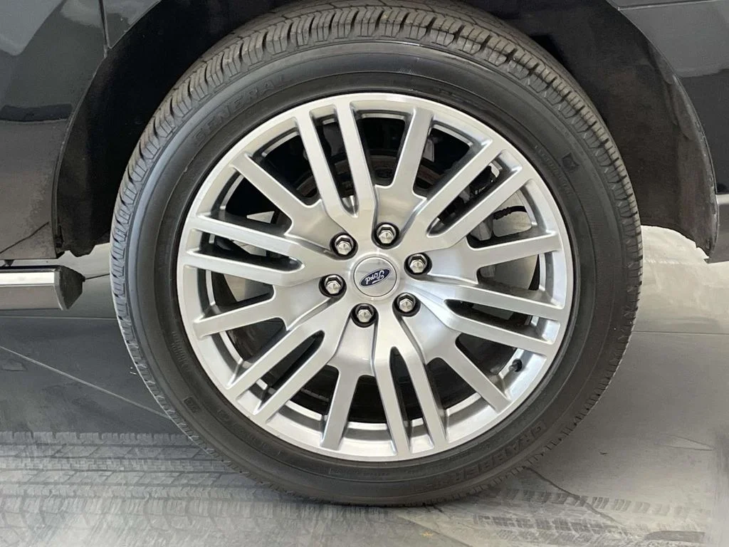 Used 2022 Black Ford Limited image 12