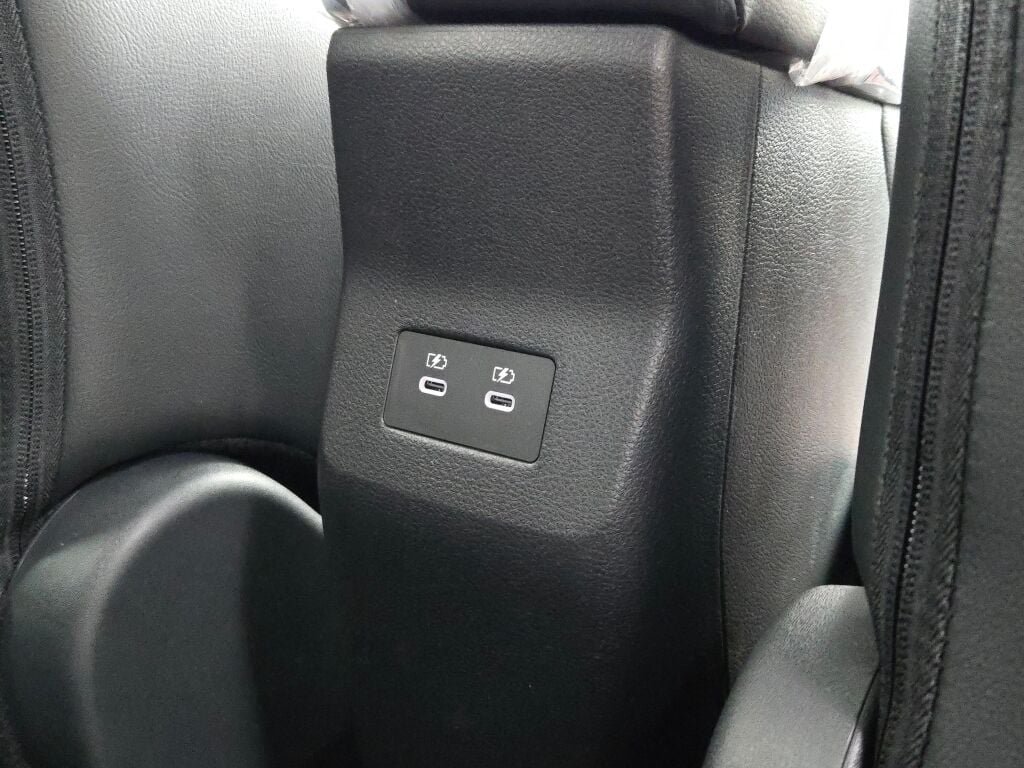 New 2026 White Nissan SR image 9