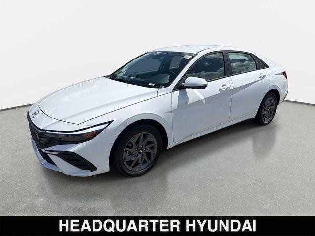 New 2026 White Hyundai Blue image 5