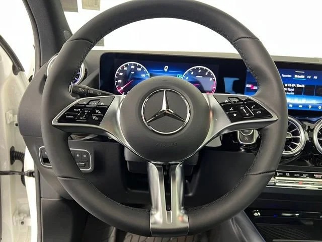 New 2026 Polar White Mercedes-Benz GLA 250 image 60