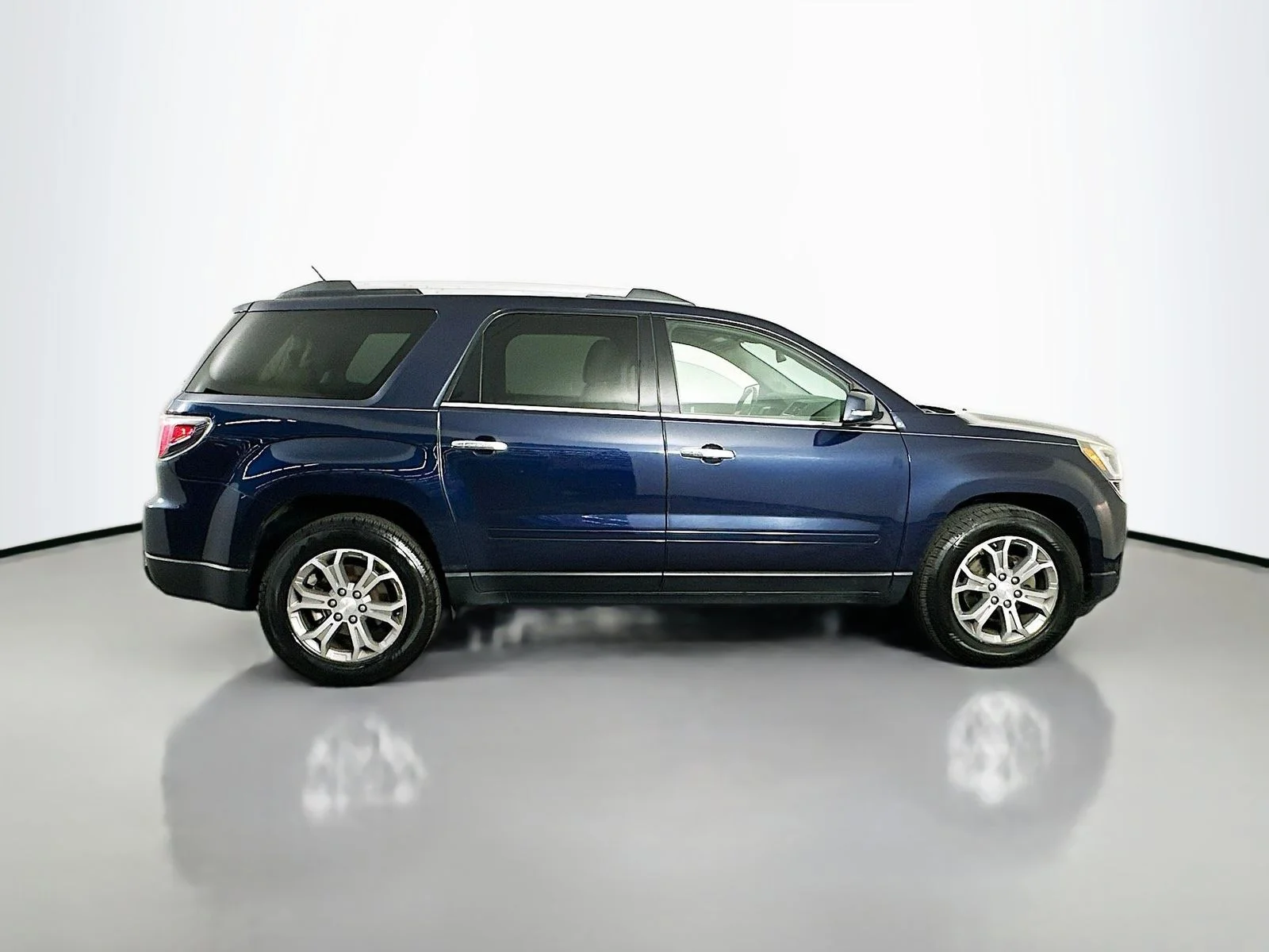 Used 2015 Dark Sapphire Blue Metallic GMC SLT-1 image 8