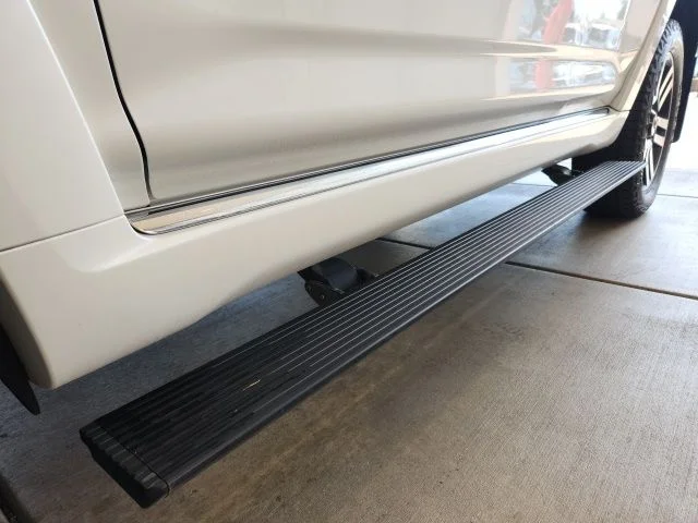 Certified Used 2016  Toyota Limited image 14