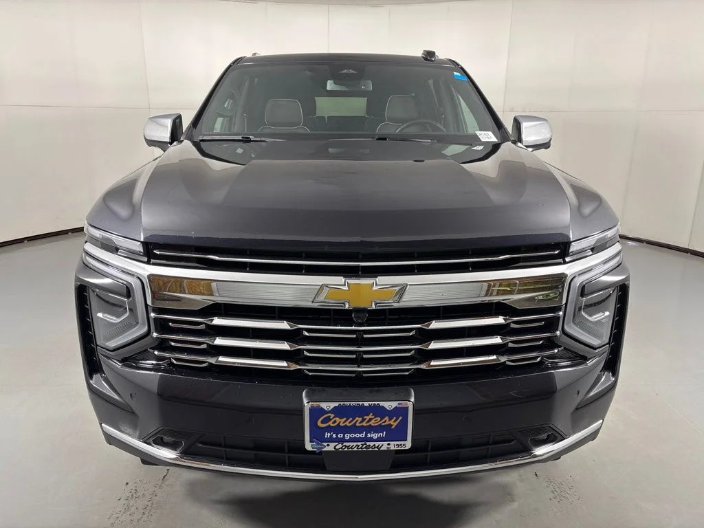 Used 2025 Gray Chevrolet Premier image 4