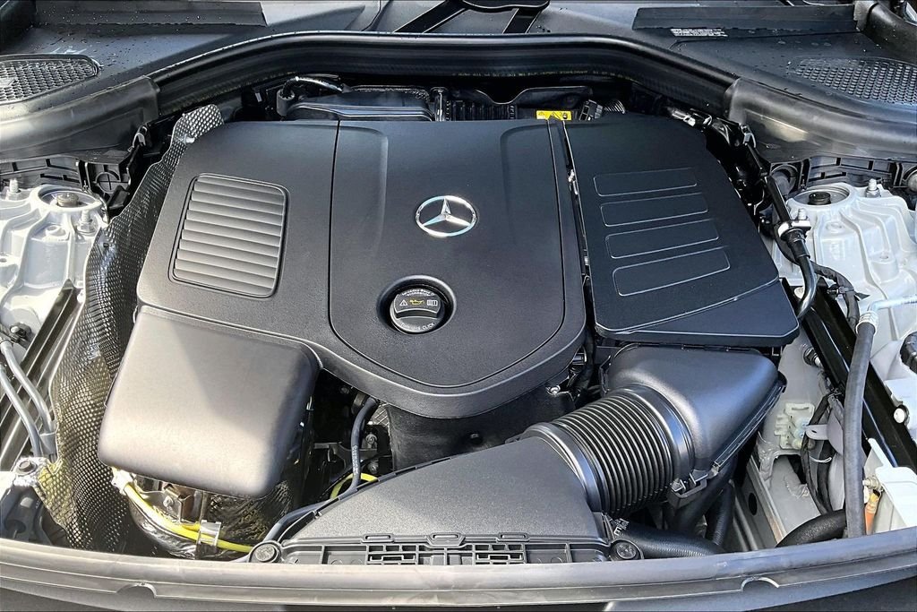 New 2027 MANUFAKTUR Alpine Grey Mercedes-Benz GLC 300 image 11