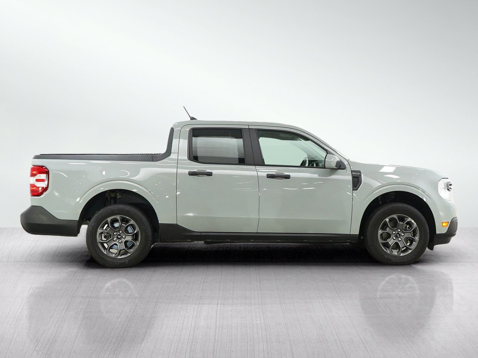 Used 2022 Cactus Gray Ford Xlt image 7