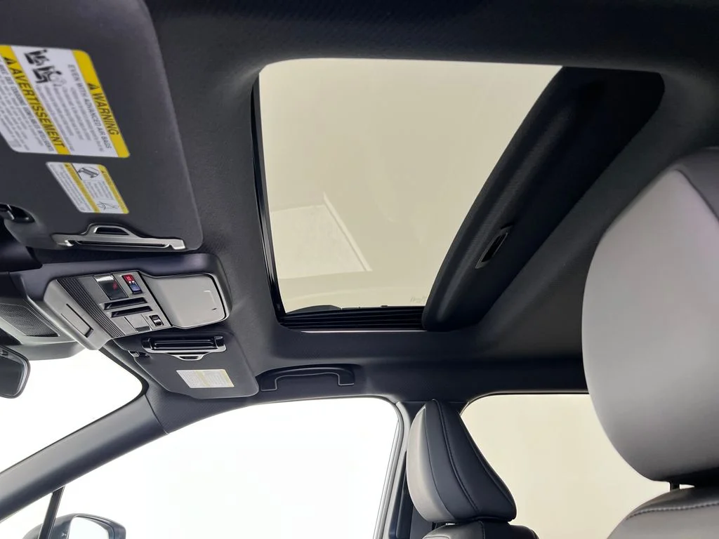 New 2026 CRYSTAL WHITE PEARL Subaru Premium image 23