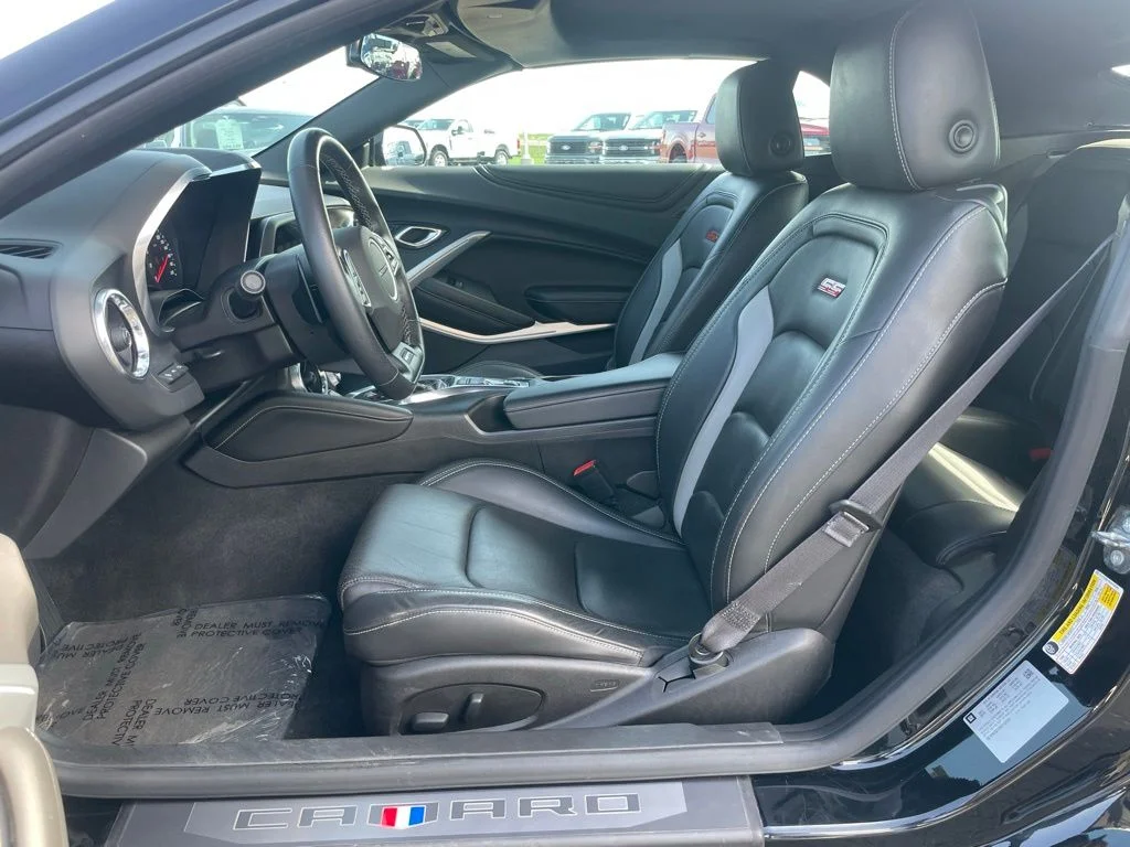 Used 2017 Black Chevrolet SS image 9
