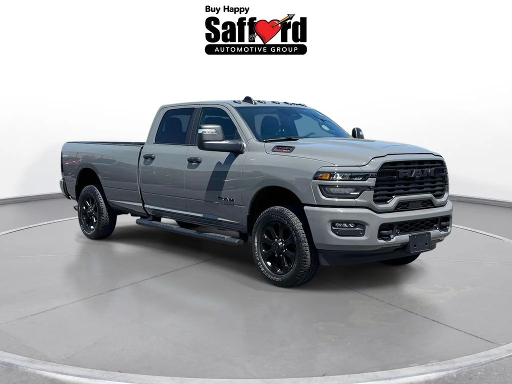 Used 2026 White Ram Big Horn image 9